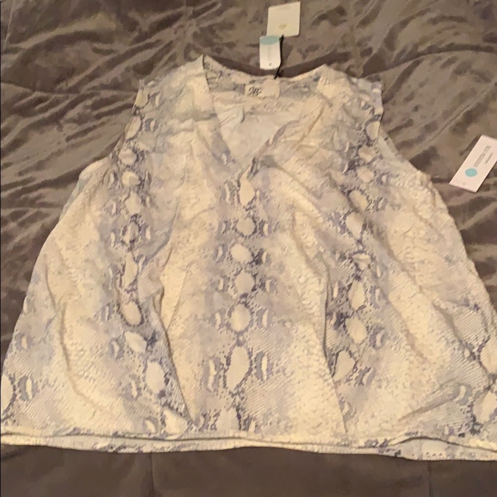NWT snakeskin sleeveless top